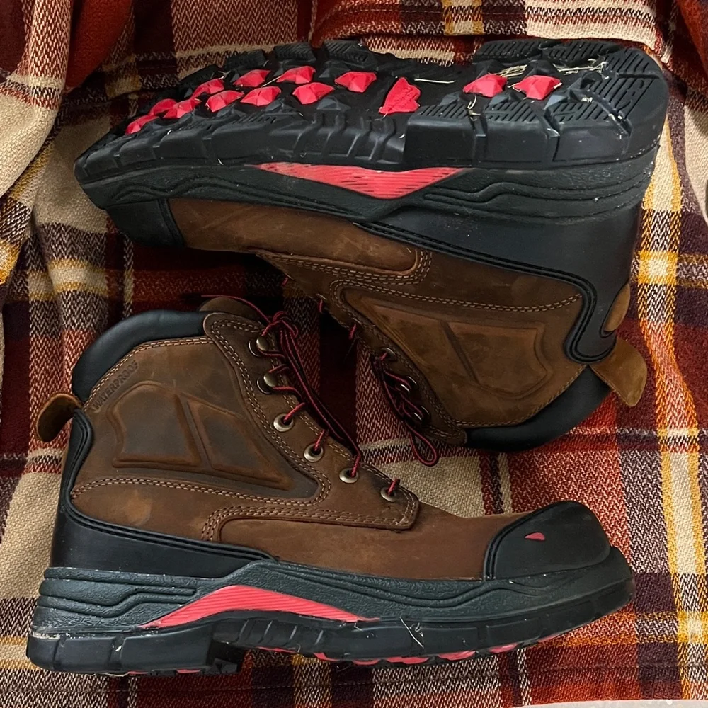Red Wing 4402 Leather Work Boot with Steel Toes
